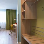 톤