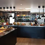 톤 호텔 3*